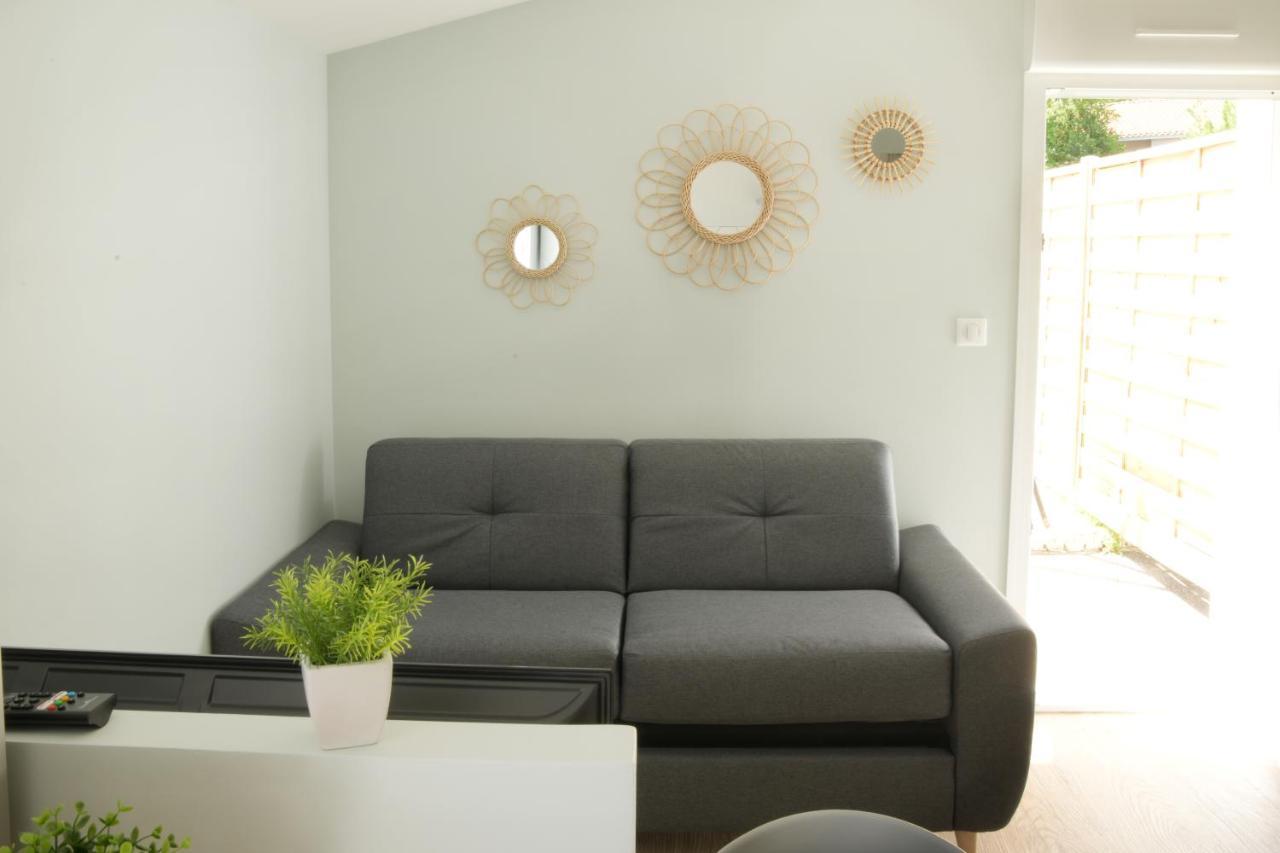 T2 - 28M2 Avec Cour Et Stationnement, Wifi Et Linge Fournis Apartman Angoulême Kültér fotó